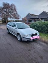 Skoda SKODA OCTAVIA COMBI 1,9 Diesel Automatik - Skoda Octavia aus 2002: Kombi