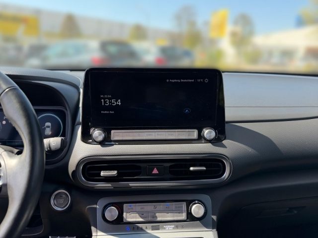 Fahrzeugabbildung Hyundai KONA Edition 30+ Elektro 2WD +KLIMA+NAVI+PDC+UVM