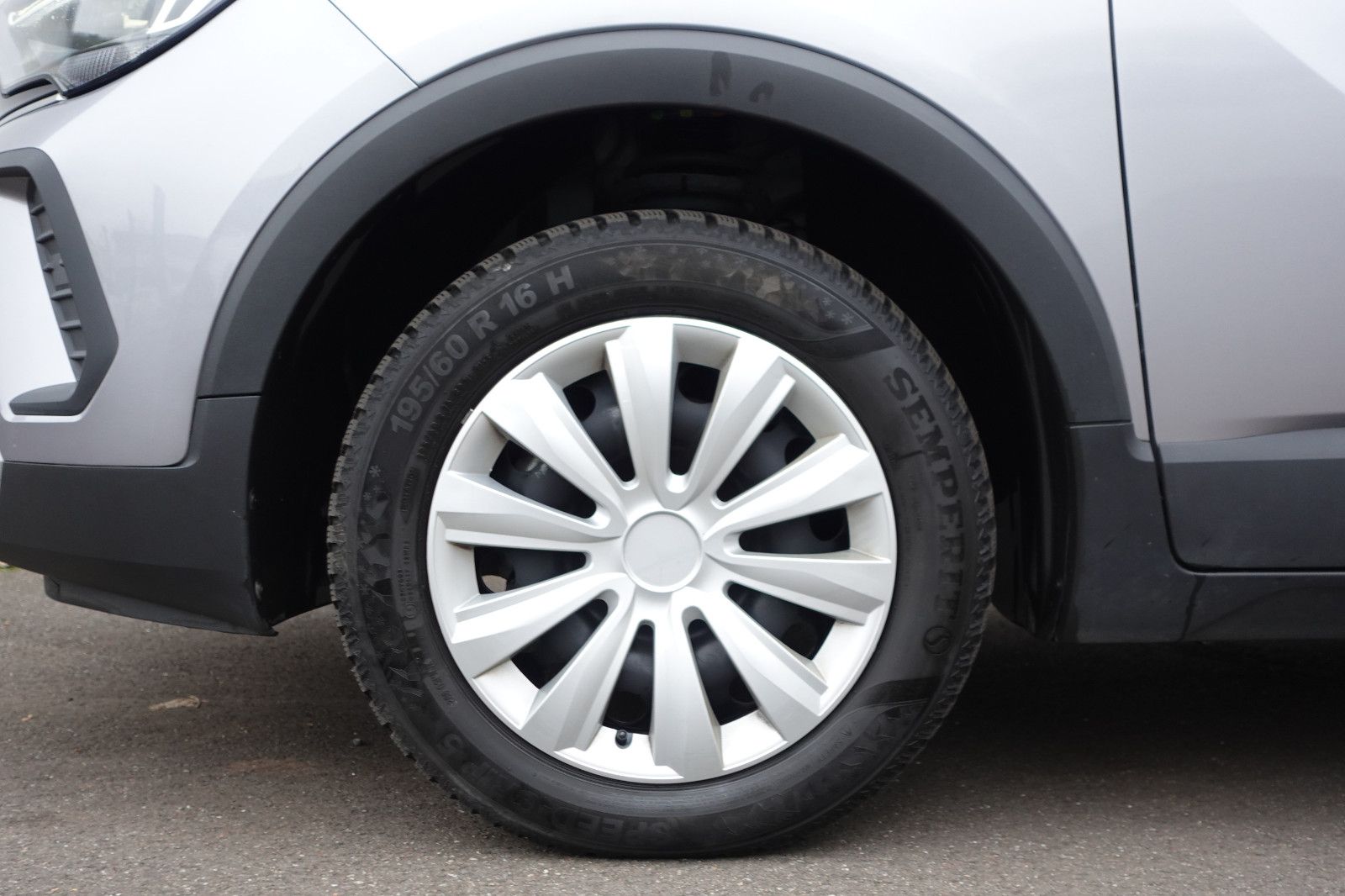 Fahrzeugabbildung Opel Crossland 1.2T AUTOMATIK,Navi,Kamera,Sitzhzg,LED