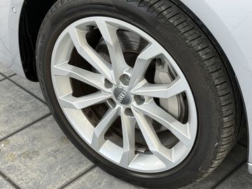 Audi A4 - 4