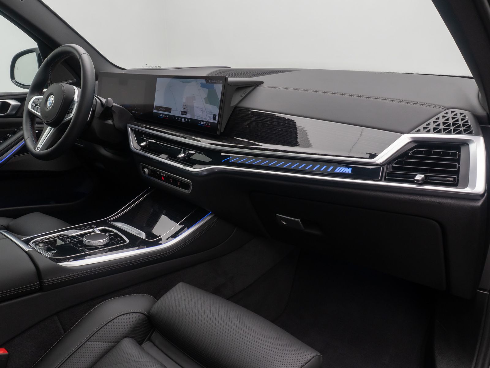 Fahrzeugabbildung BMW X5 M60i Panorama H/K DAB HUD 360&deg; Komfort 22Zoll