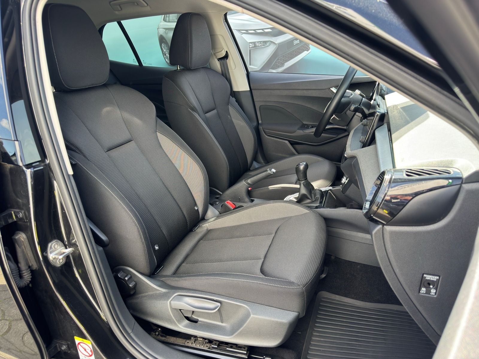 Fahrzeugabbildung SKODA Fabia 110PS 6-Gang*PDC*behFro*Allwetter