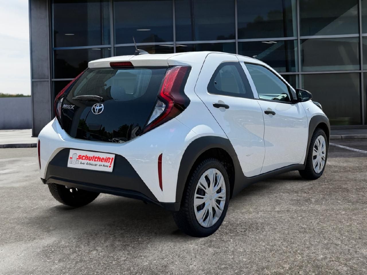Fahrzeugabbildung Toyota Aygo X Basis