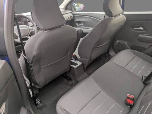 Fahrzeugabbildung Dacia Sandero Stepway Expression TCe 90 CVT