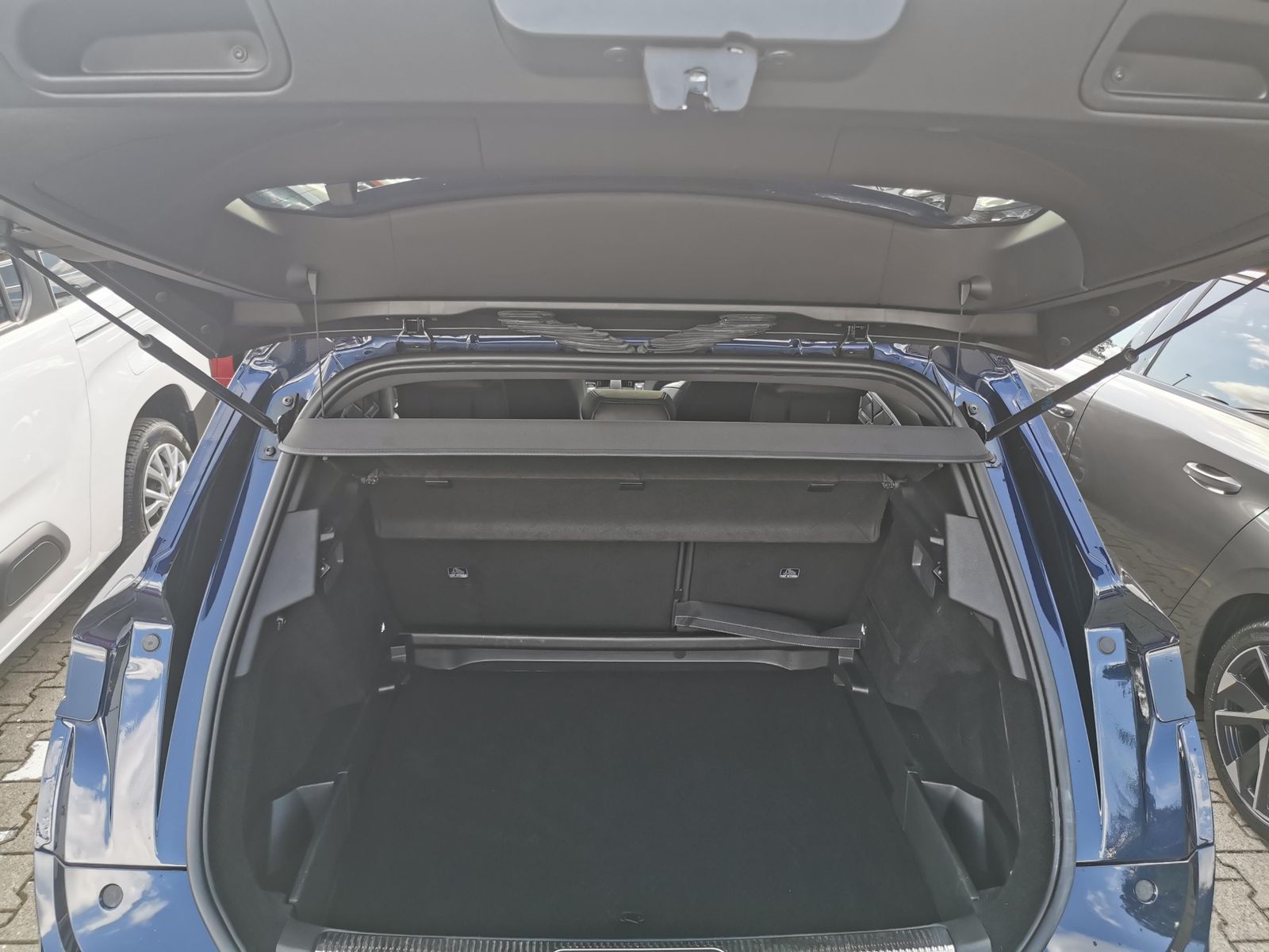 Fahrzeugabbildung DS Automobiles DS7 1.5 BlueHDi 130 FAP, Bastille+