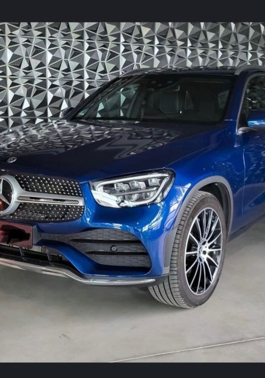 Image of Mercedes-Benz GLC 300