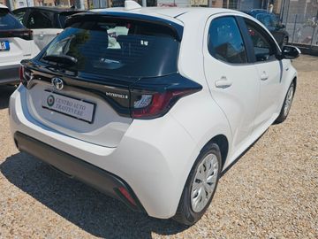 Toyota Yaris - 4