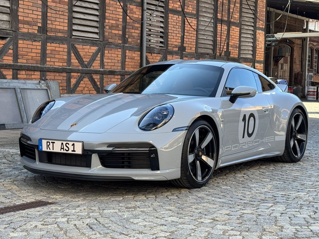 Image of Porsche 992