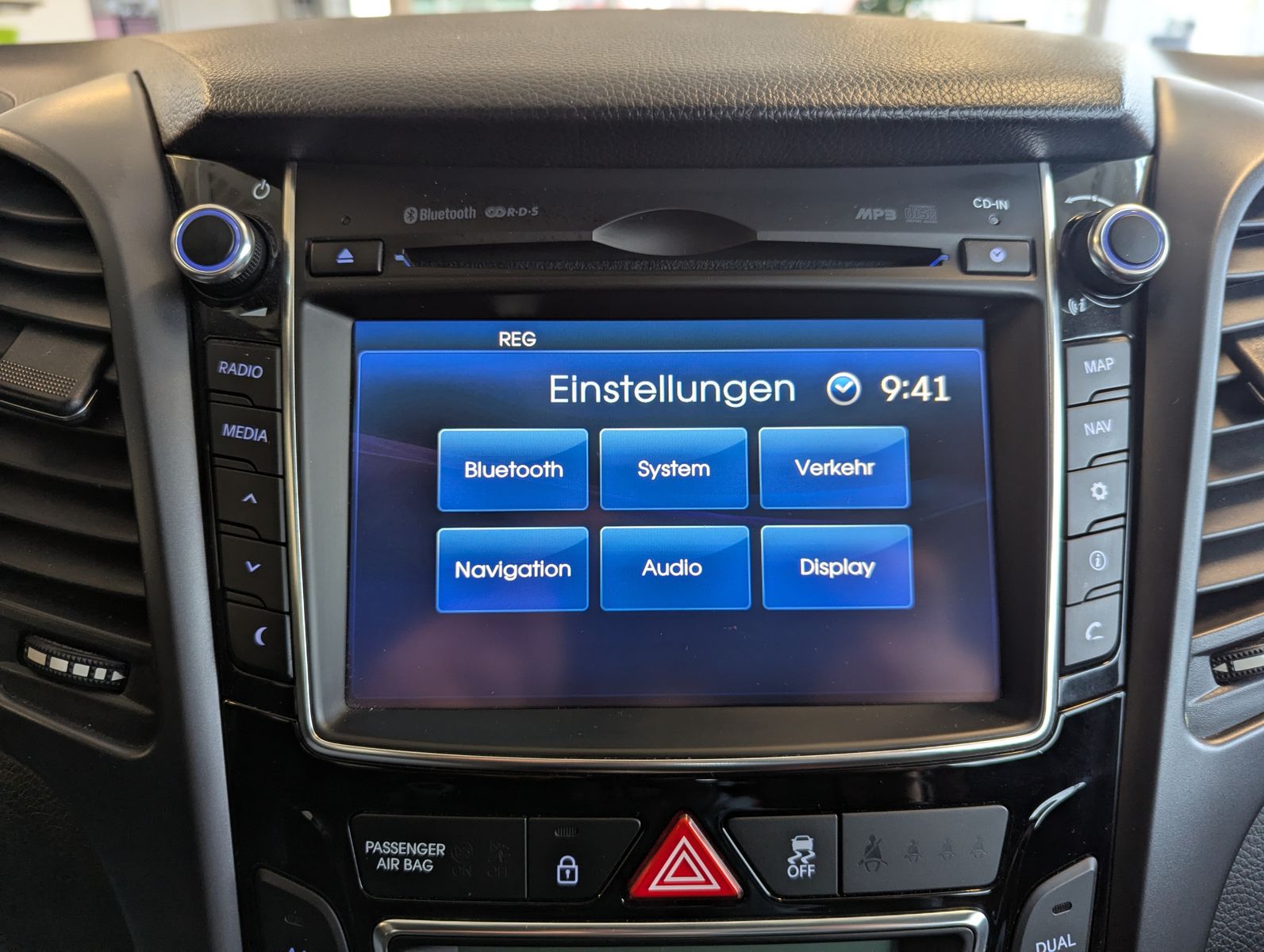 HYUNDAI i30 1.6 TGDI Turbo Navi Kamera T-Leder 18" - Image 22