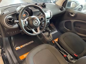 Smart ForTwo coupe 52kW *19%MwSt*MFL*NAVI*SHZ*