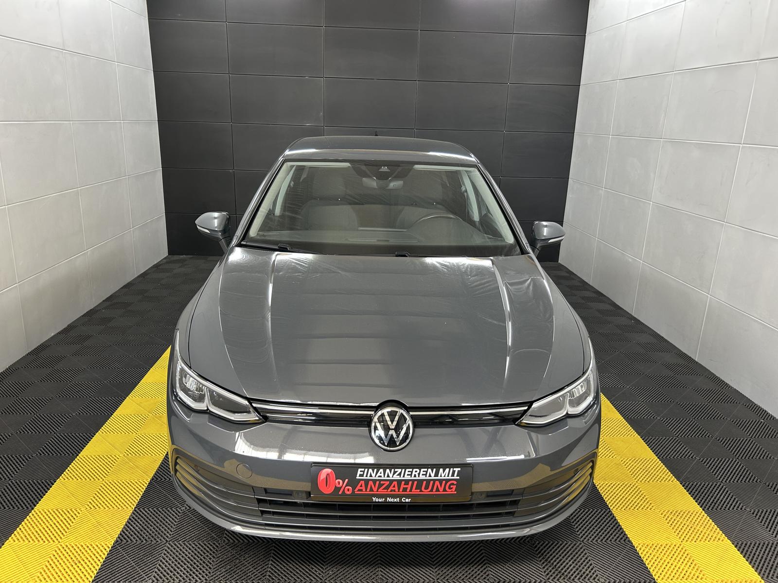 Volkswagen Golf VIII Life+PDC+SHZ+CarPlay+DAB+Lane-Assist, миниатюра 2