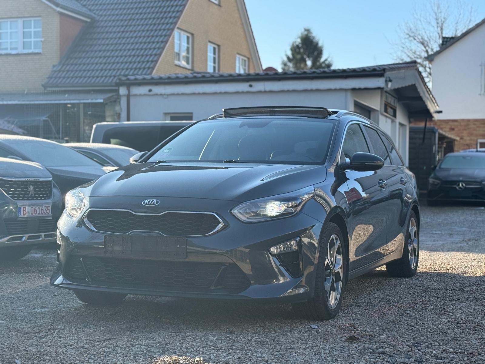 Kia cee'd Sportswagon Platinum Edition Pano Kamera