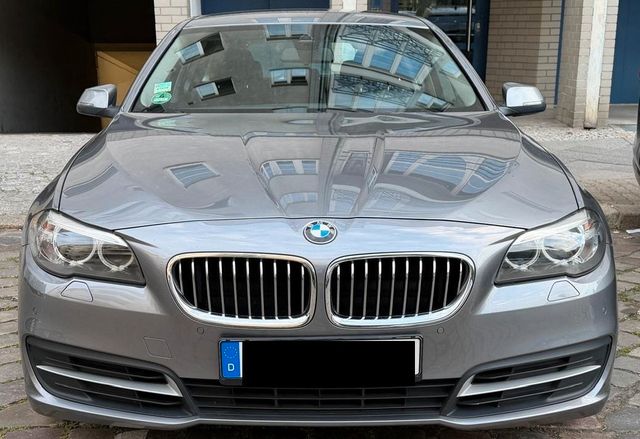 BMW 520d xDrive Touring A -