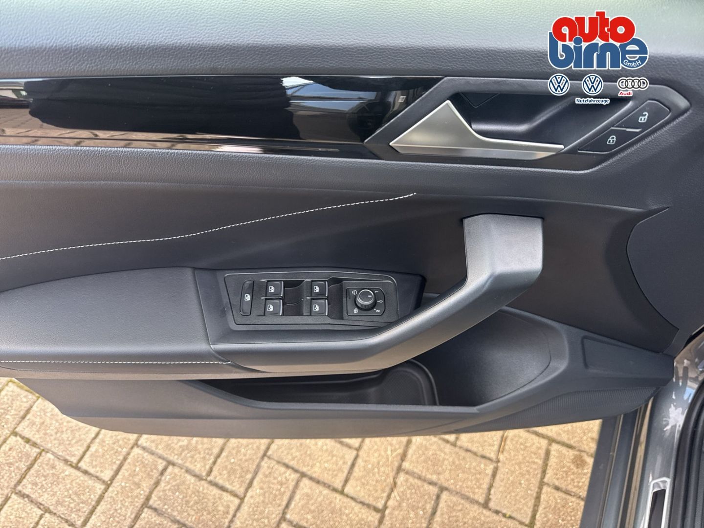 T-Roc 1.5 TSI R-Line  AHK Navi Dig. Cockpit Mass