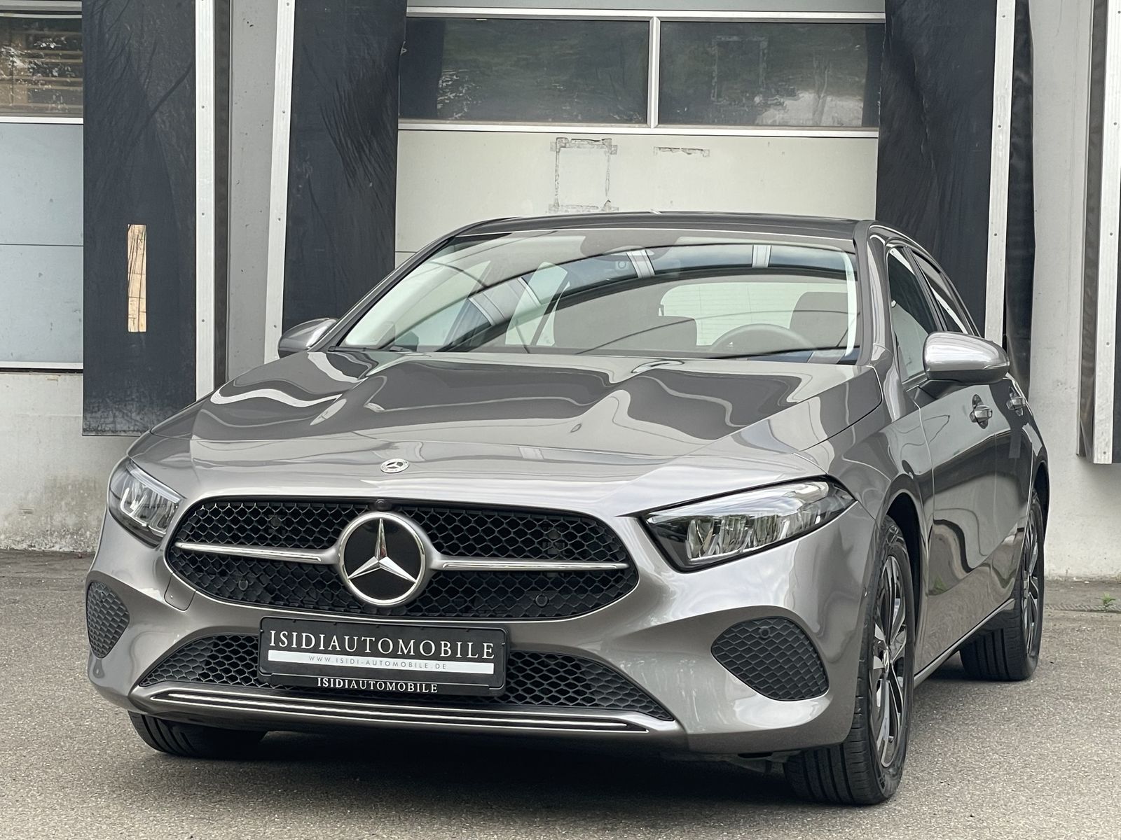Mercedes-Benz A 180 Progressive LED MBUX Rü-Kamera Sitzheizung