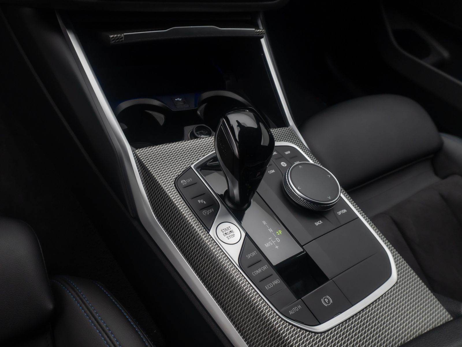 Fahrzeugabbildung BMW 320i M Sport Alarm DAB Kamera Komfort Standhzng