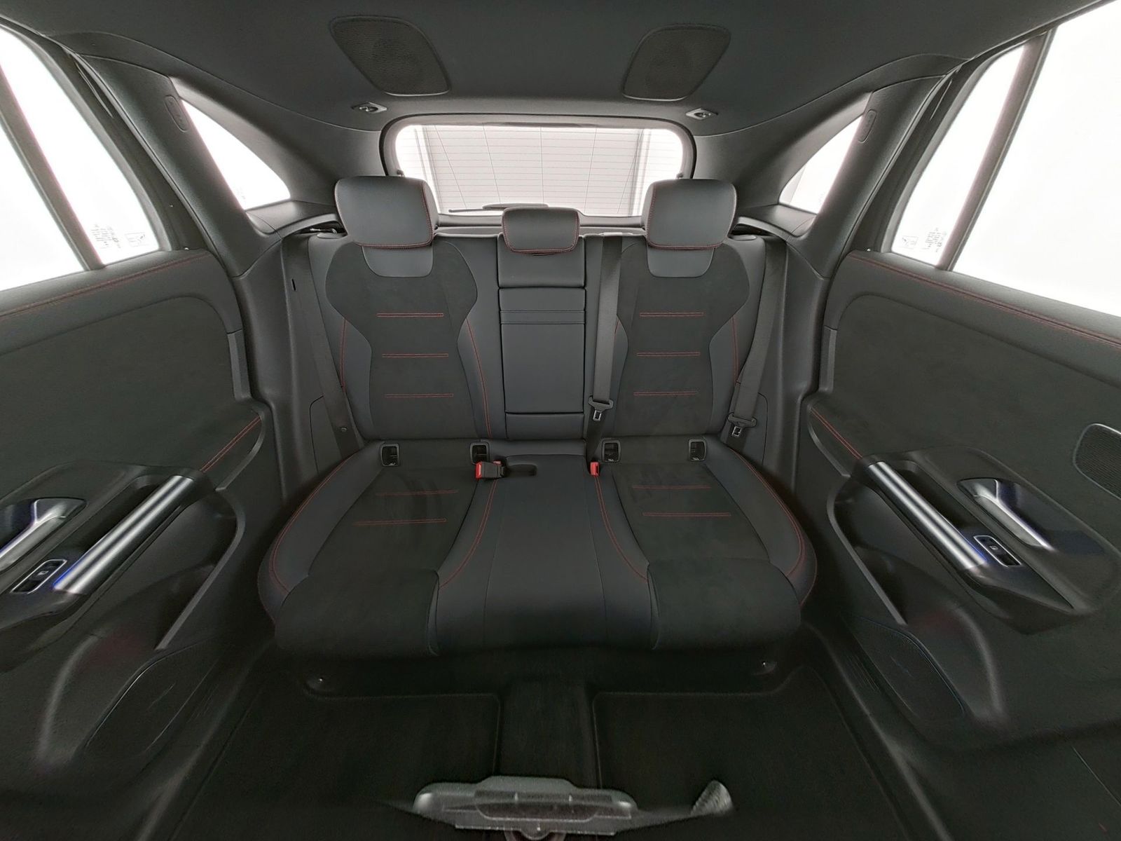 Mercedes-Benz EQA - Bild 17