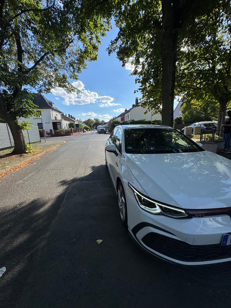 Volkswagen Golf VW Golf 8 GTI 245 PS DSG Unfallfrei Scheckhe, миниатюра 2