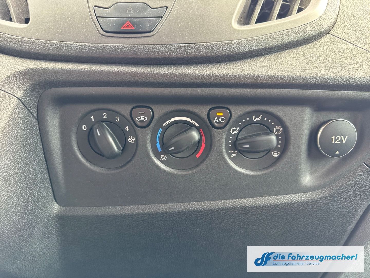Fahrzeugabbildung Ford Transit Kombi 350 L3 2.2 TDCi DPF *1254 KLIMA
