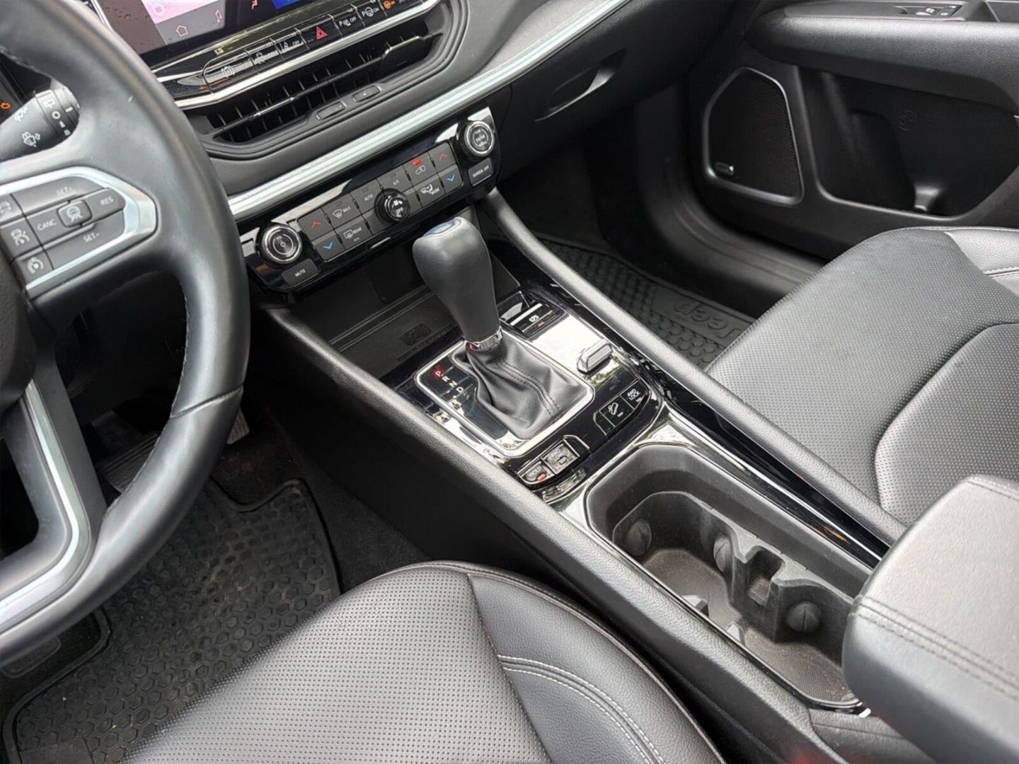 Fahrzeugabbildung Jeep Compass PHEV MY 22+ S Plug-In Hybrid 4WD