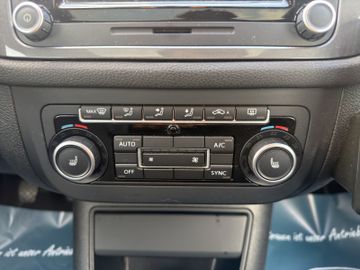 Volkswagen Tiguan - 11