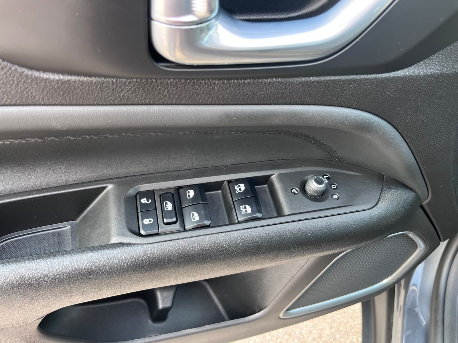 Fahrzeugabbildung Jeep Compass Altitude Teilleder digi Navi uvm