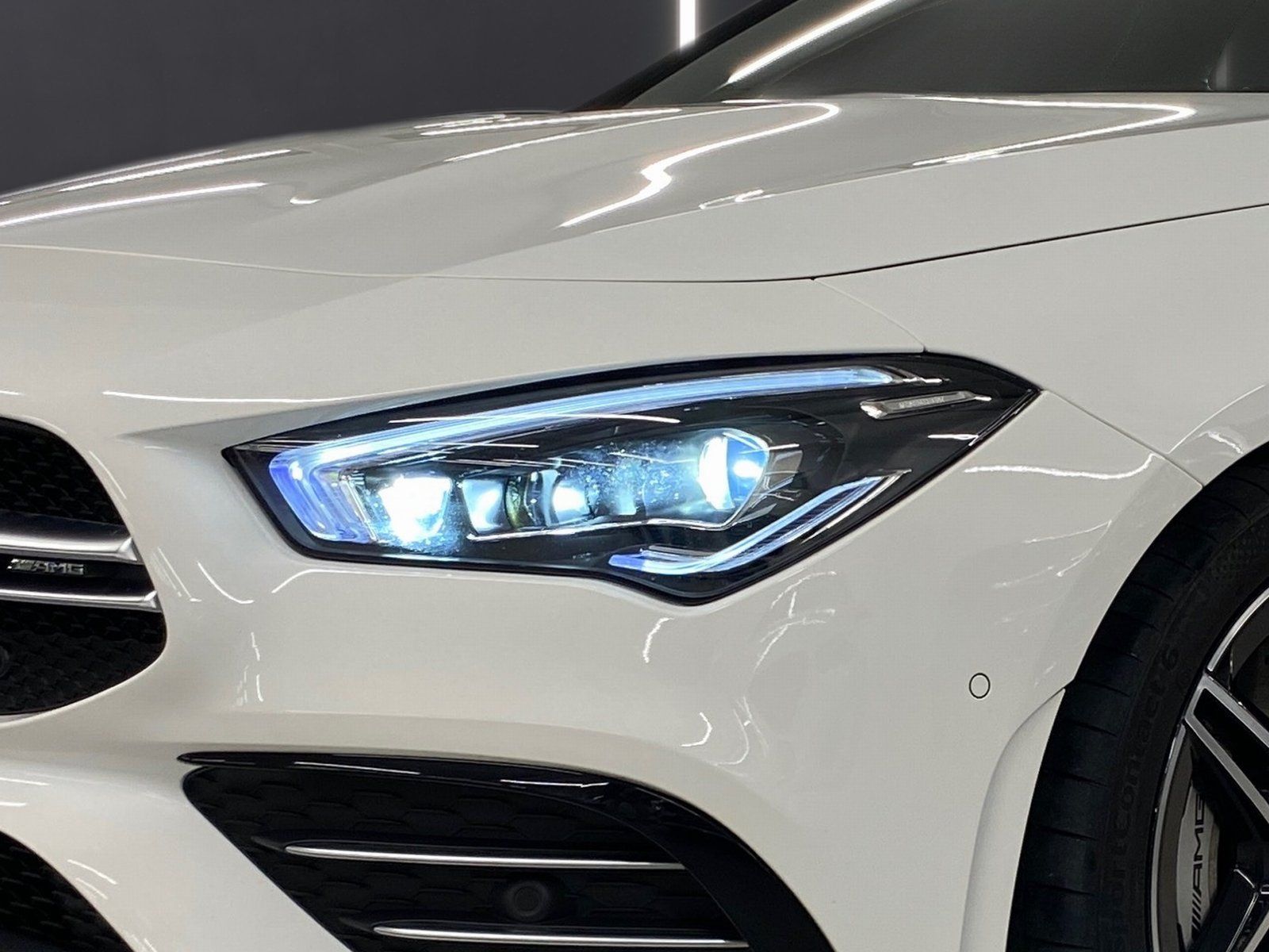 Fahrzeugabbildung Mercedes-Benz CLA 35 4M AMG*Panorama*Kamera*LED*Ambiente*MBUX*