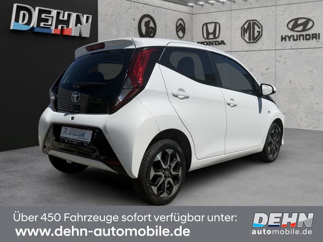 Toyota Aygo 1.0 X-Play Team Deutschland RFK Carplay PDC