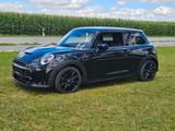 MINI Cooper S Essential Trim Steptronic Essential...