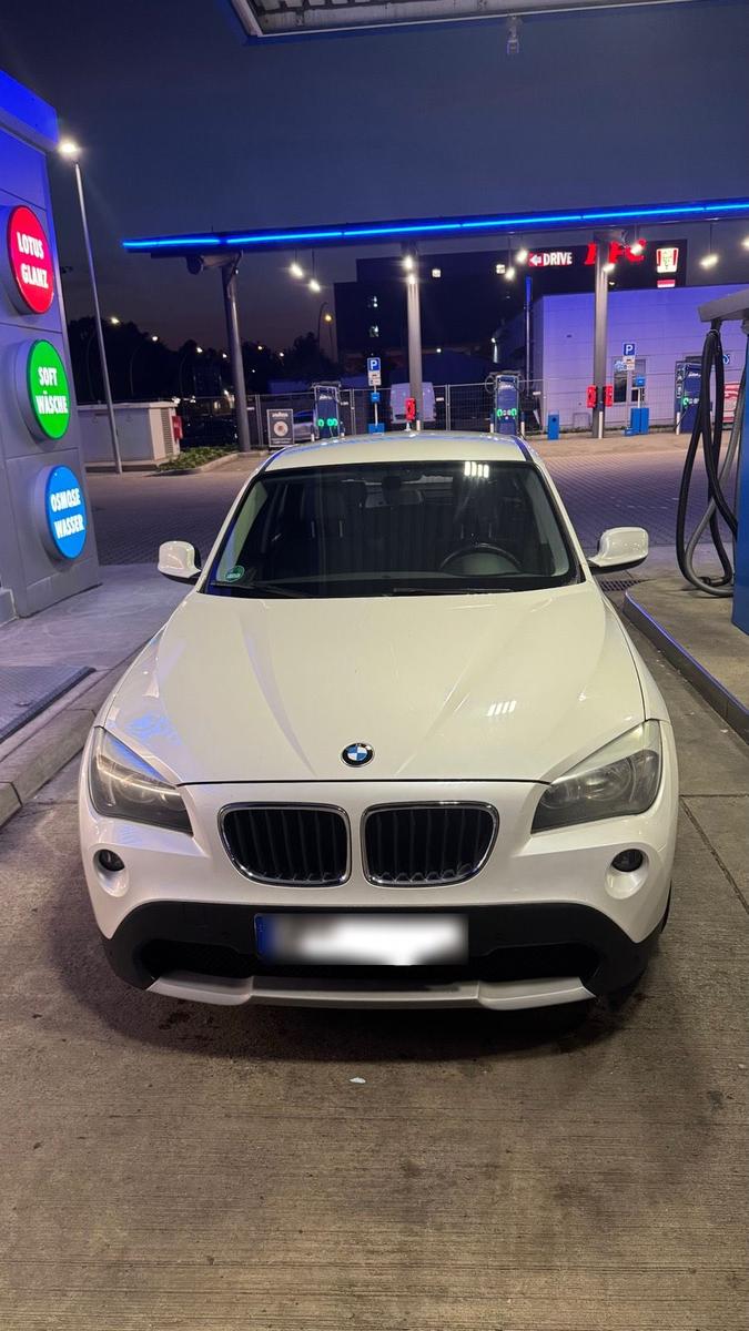 BMW X1 2011 — photo 6