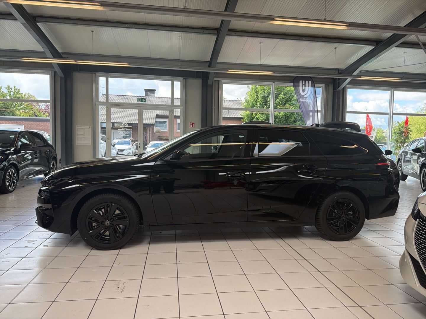 Peugeot 308 - Bild 2