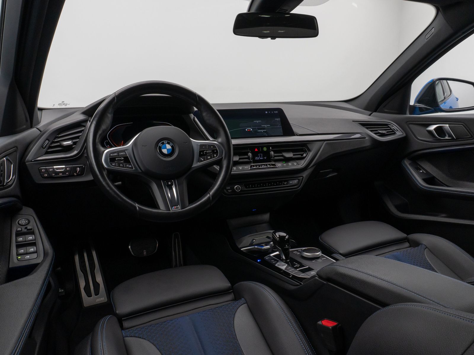 Fahrzeugabbildung BMW 118i M Sport DAB CockPitPr PDC Geschwindigkeitsr