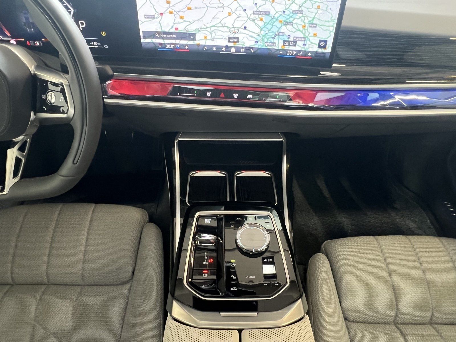 BMW 750 - Bild 13