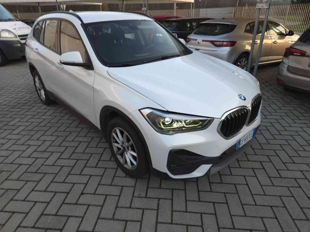 BMW X1 sDrive16d Advantage imagem 3
