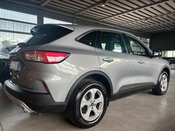 Ford Kuga - 4