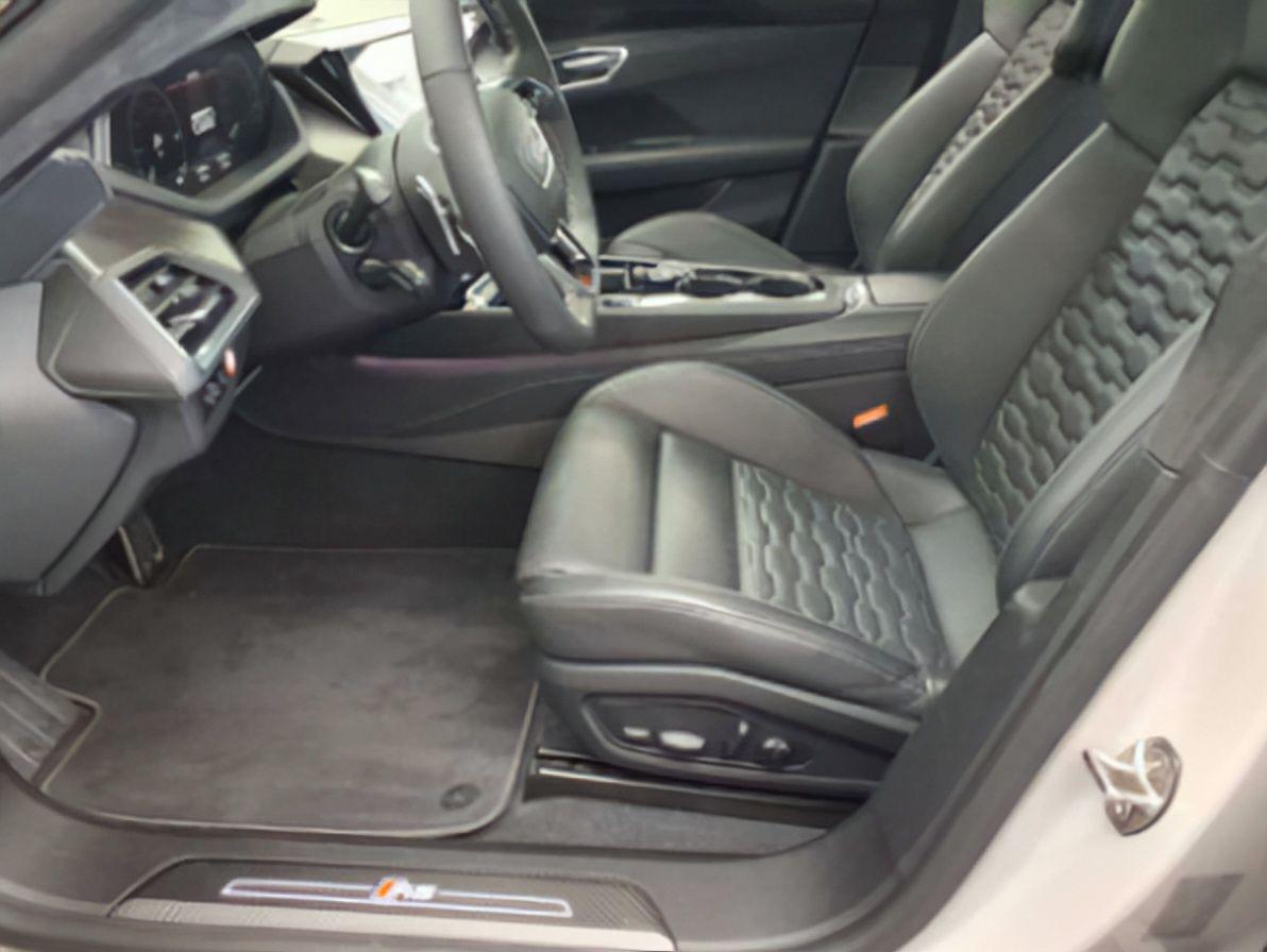Audi e-tron GT qu 440 kW*Air*B&O*HUD*Pano*Laser*Virtu