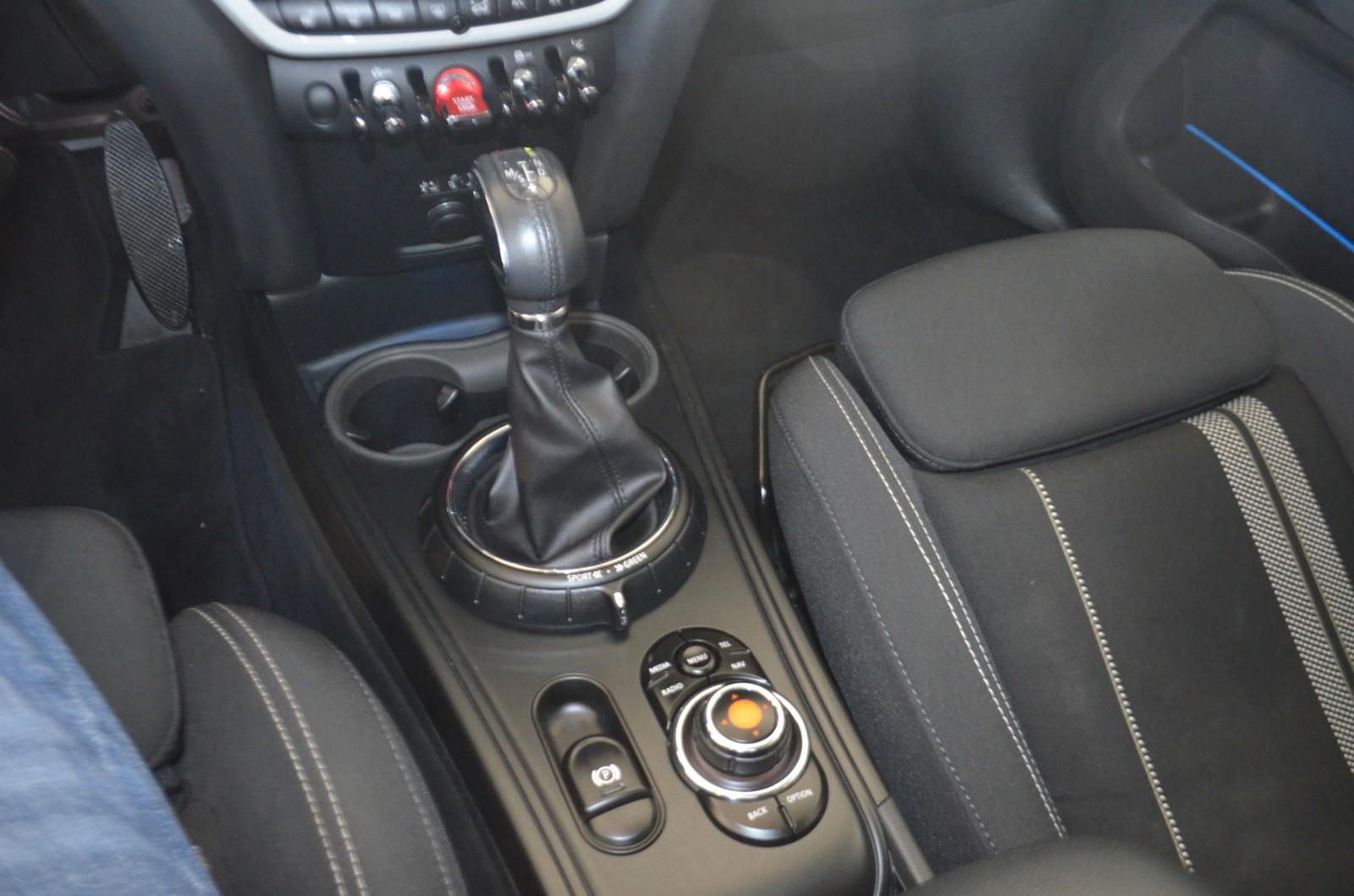 MINI Countryman S (Cooper) AUTOMATIK / XENON / NAVI