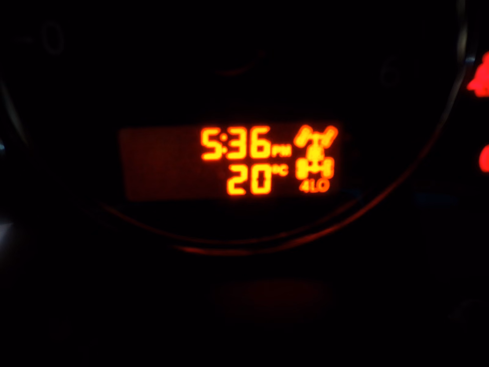 Nissan Pathfinder LE 2.5 dCi 190 ch BVM 4x4 / 7 places / 152 000 km / Toit ouvrant / Cuir / Attelage 3t