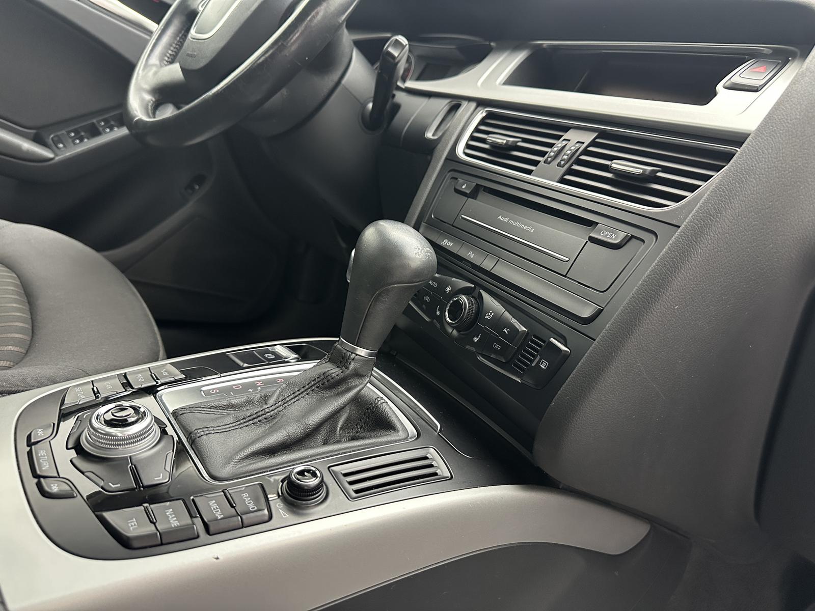 Audi A4 Ambiente quattro "SITZH-MULTI-PDC-ALU-TÜV"
