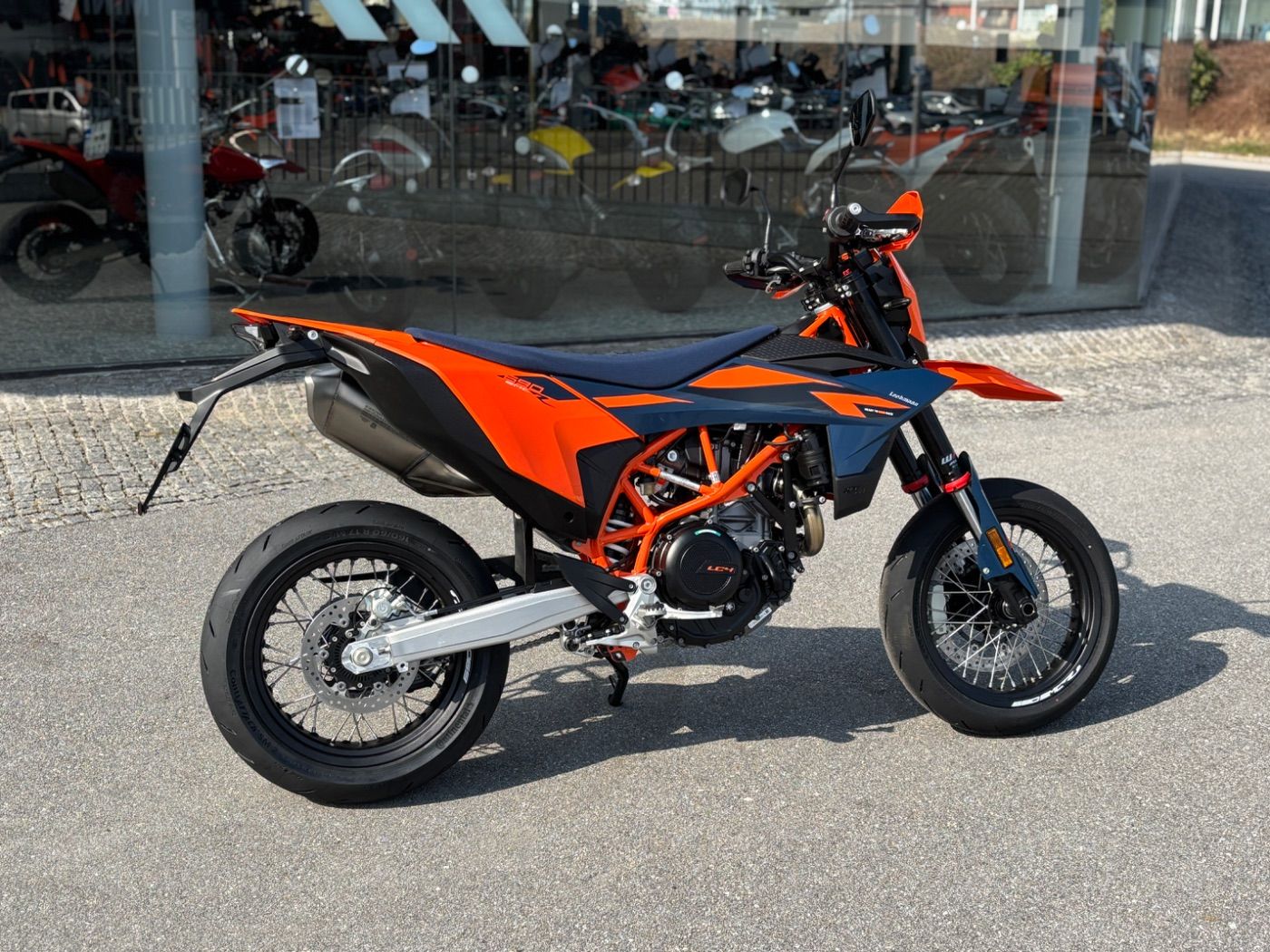 Fahrzeugabbildung KTM 690 SMC-R 2026