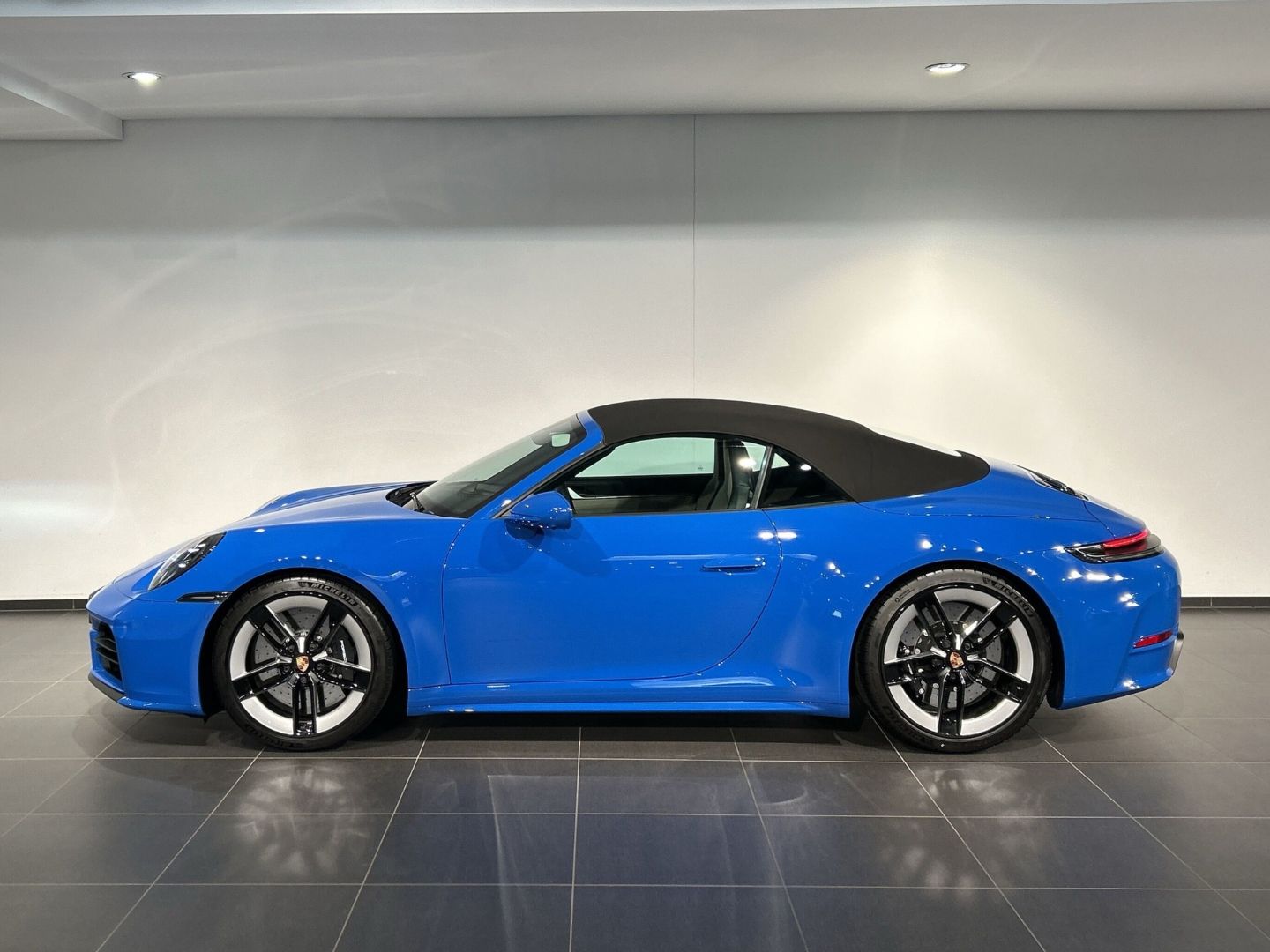 Porsche 992 911 Carrera S Cabriolet Burmester Nachtsicht imagem 2