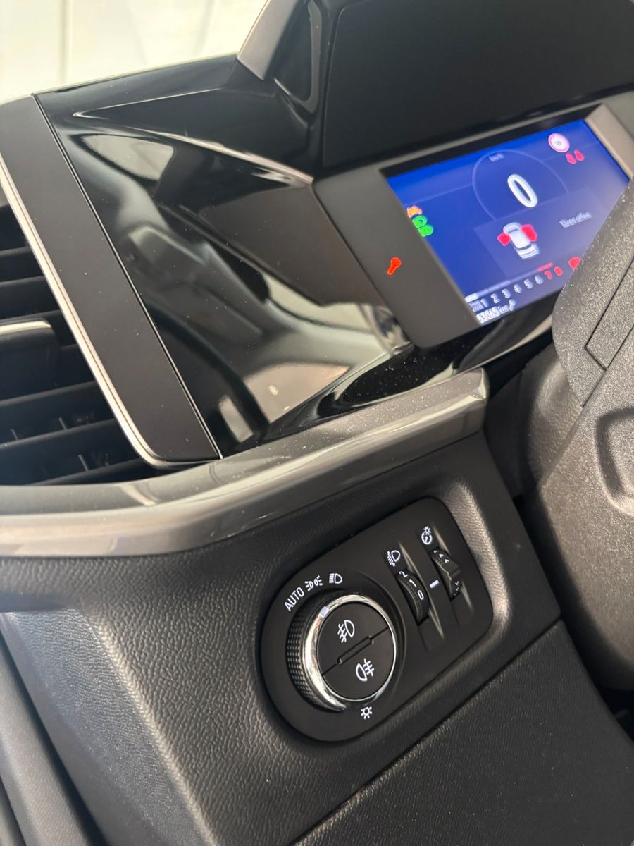 Fahrzeugabbildung Opel Mokka ELEGANCE 1.2T NAVI/LED/KAMERA/SPORT/SH/DAB
