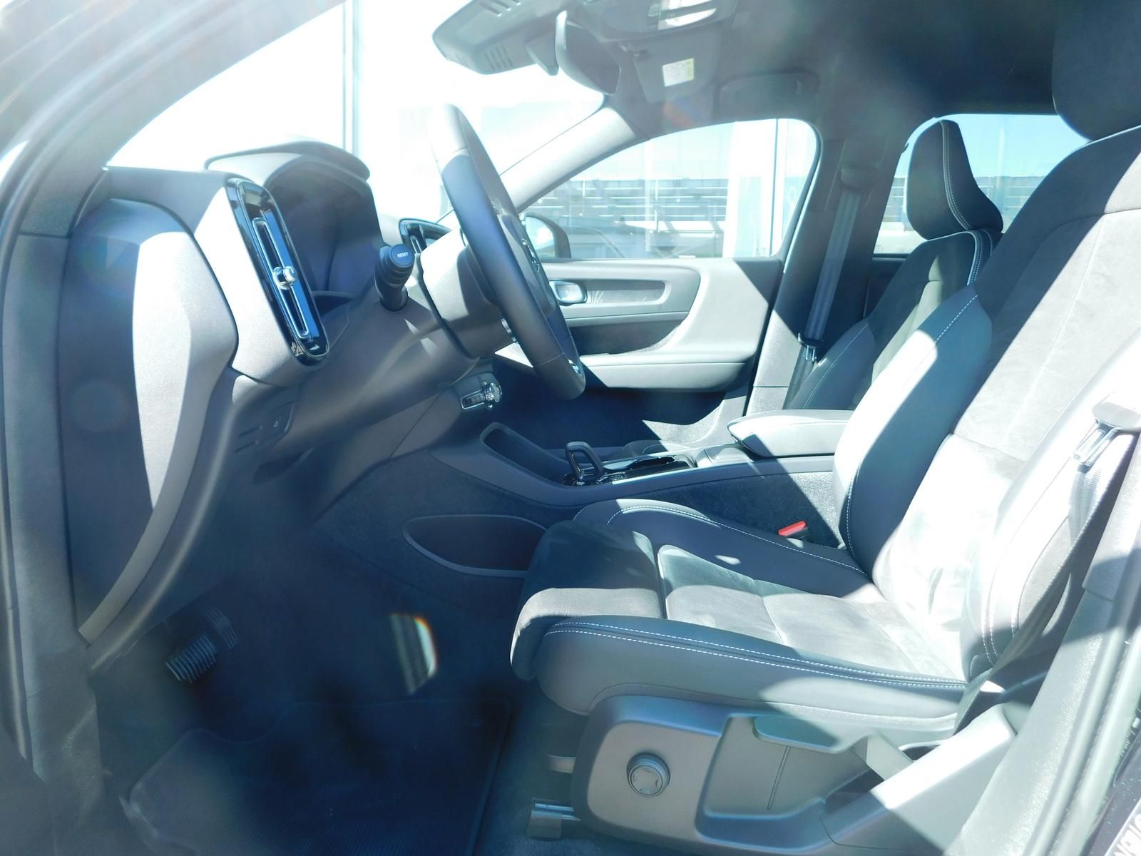 Fahrzeugabbildung Volvo XC40 Single Motor Recharge Core
