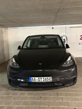 Tesla Model Y Hinterradantrieb RWD RWD - Tesla Model Y in Stuttgart