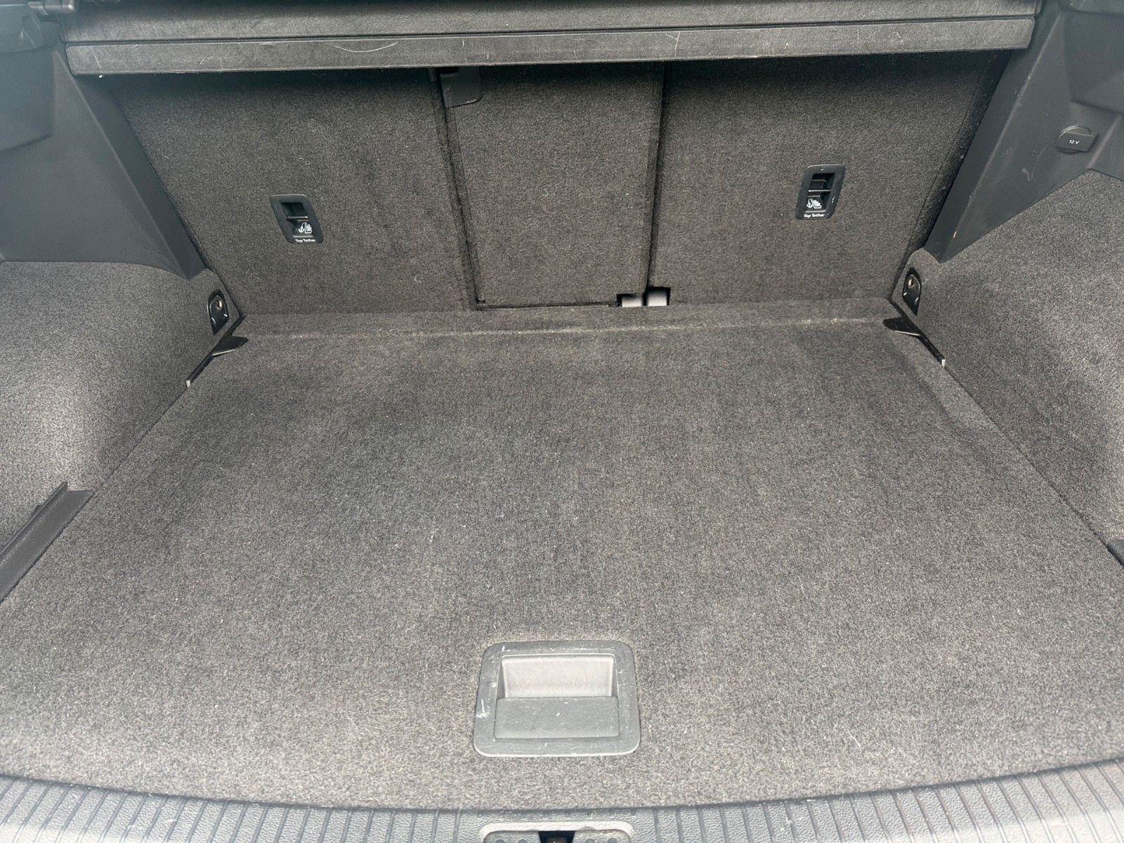 Fahrzeugabbildung Volkswagen Tiguan Highline 2.0TDI 4Motion