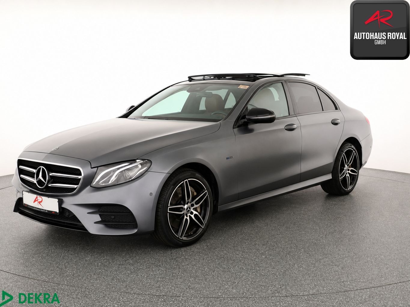MERCEDES-BENZ E 350 e 3x AMG DESIGNO NIGHT PANO,BURMESTER,SH