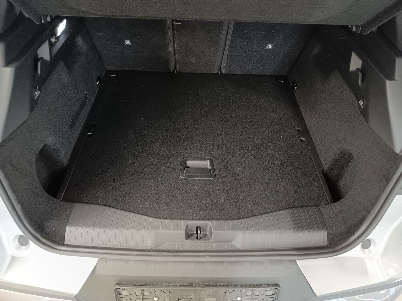Fahrzeugabbildung Opel Grandland MildHybrid 107KW AT