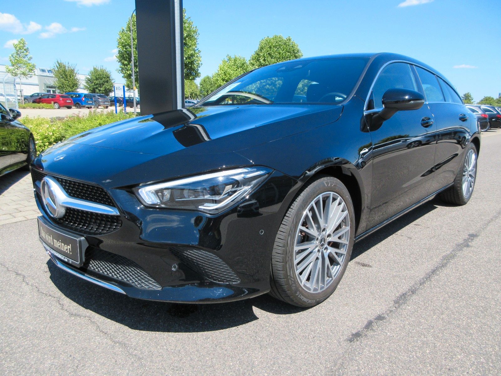 MERCEDES-BENZ CLA 180 SB Progressive 7G LED Navi CarPlay StdHz