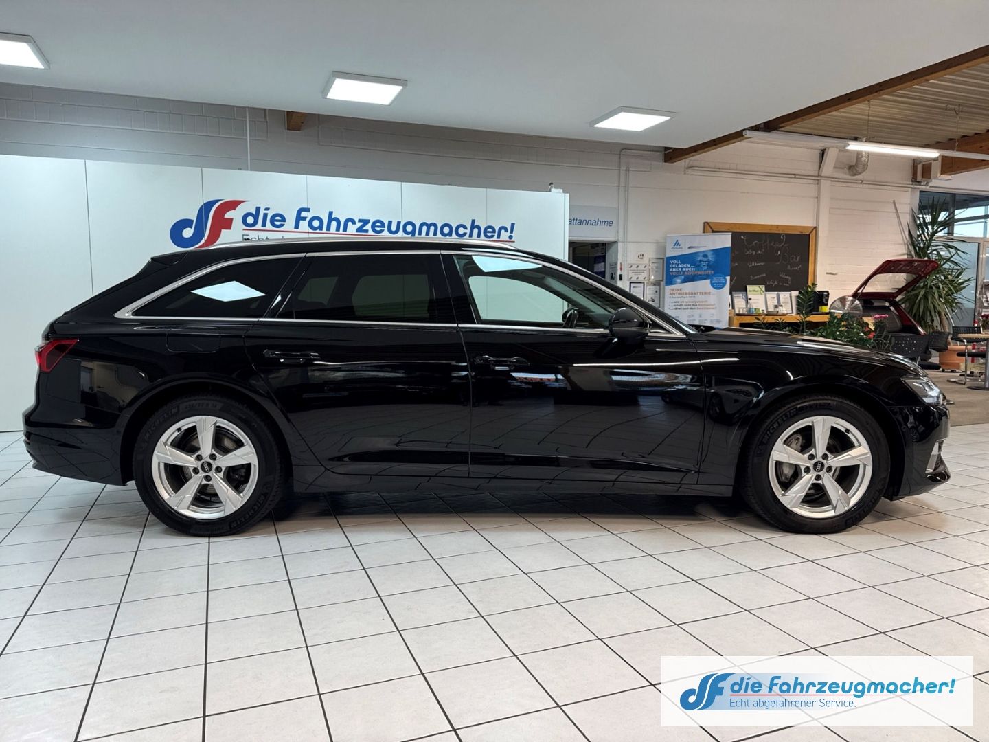 Fahrzeugabbildung Audi A6 Avant 35 TDI sport Navi LED ACC El. Heckklapp