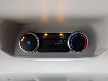 Ford Tourneo Custom 2.0 EcoBlue 320 L1 Titanium